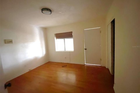 Villa ou maison à louer à Orlando, Floride: 5 chambres, 371.61 m2 № 2416518 - photo 25