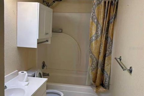 Villa ou maison à louer à Orlando, Floride: 5 chambres, 371.61 m2 № 2416518 - photo 14