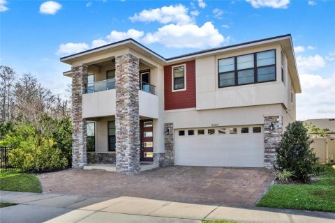 House in Kissimmee, Florida 5 bedrooms, 282.79 sq.m. № 1597733 - photo 1