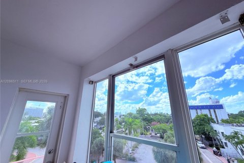 Copropriété à vendre à Miami Beach, Floride: 20.44 m2 № 2388385 - photo 5
