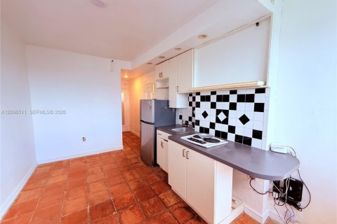 Copropriété à vendre à Miami Beach, Floride: 20.44 m2 № 2388385 - photo 6
