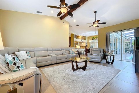 House in Oldsmar, Florida 4 bedrooms, 260.87 sq.m. № 1811087 - photo 18
