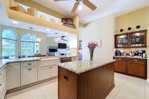 House in Oldsmar, Florida 4 bedrooms, 260.87 sq.m. № 1811087 - photo 11