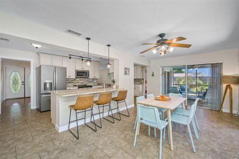Villa ou maison à vendre à Largo, Floride: 3 chambres, 161.84 m2 № 1751228 - photo 13