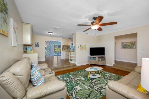 Villa ou maison à vendre à Largo, Floride: 3 chambres, 161.84 m2 № 1751228 - photo 11