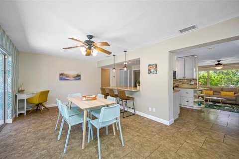 Villa ou maison à vendre à Largo, Floride: 3 chambres, 161.84 m2 № 1751228 - photo 20