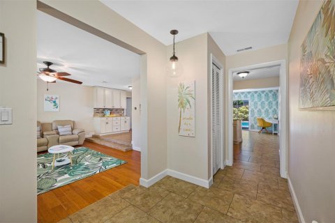 Villa ou maison à vendre à Largo, Floride: 3 chambres, 161.84 m2 № 1751228 - photo 7