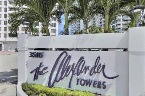 Condominio en venta en Hollywood, Florida, 1 dormitorio, 73.39 m2 № 2030744 - foto 6