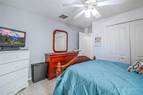 Villa ou maison à vendre à Kissimmee, Floride: 3 chambres, 170.2 m2 № 1976374 - photo 22