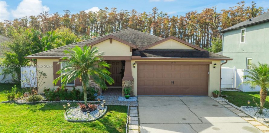 Villa ou maison à Kissimmee, Floride 3 chambres, 170.2 m2 № 1976374