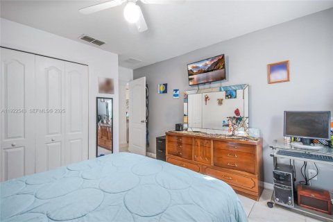 Villa ou maison à vendre à Kissimmee, Floride: 3 chambres, 170.2 m2 № 1976374 - photo 25