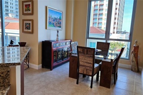 Купить кондоминиум в Майами, Флорида 5 комнат, 131.83м2, № 1996904 - фото 4