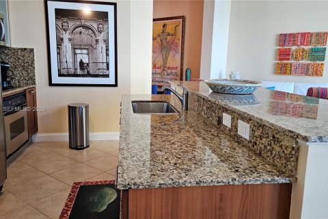 Купить кондоминиум в Майами, Флорида 5 комнат, 131.83м2, № 1996904 - фото 7