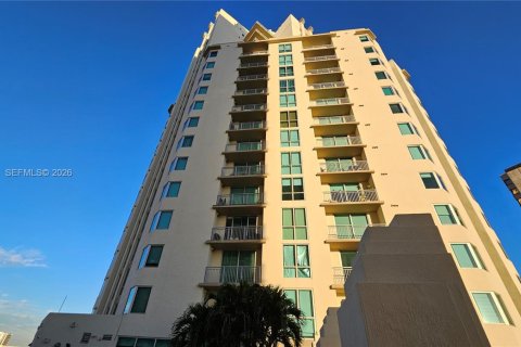 Купить кондоминиум в Майами, Флорида 5 комнат, 131.83м2, № 1996904 - фото 12