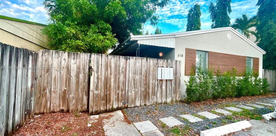 Villa ou maison à Fort Lauderdale, Floride 1 chambre, 55.74 m2 № 1889340