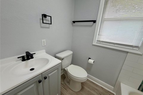 Immobilier commercial à vendre à Saint Petersburg, Floride: 4 chambres, 140.75 m2 № 2396566 - photo 25