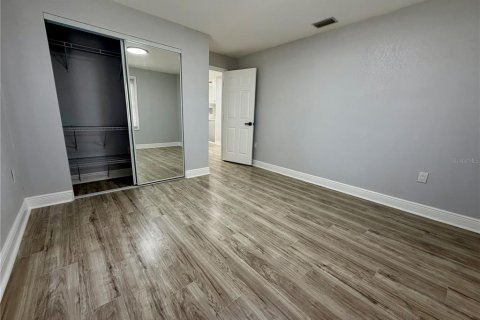 Immobilier commercial à vendre à Saint Petersburg, Floride: 4 chambres, 140.75 m2 № 2396566 - photo 29