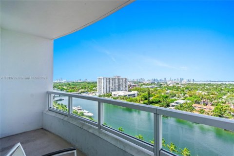 Купить кондоминиум в Майами-Бич, Флорида 45.62м2, № 1958126 - фото 3