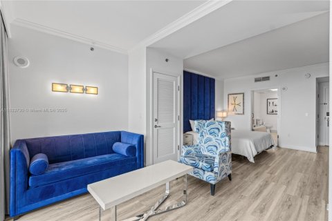 Купить кондоминиум в Майами-Бич, Флорида 45.62м2, № 1958126 - фото 17