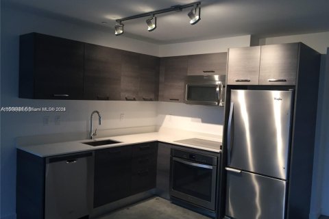 Condominio en venta en Miami, Florida, 1 dormitorio, 48.87 m2 № 1934356 - foto 5