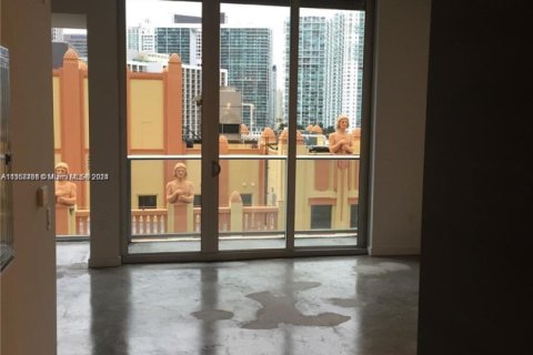 Condominio en venta en Miami, Florida, 1 dormitorio, 48.87 m2 № 1934356 - foto 12