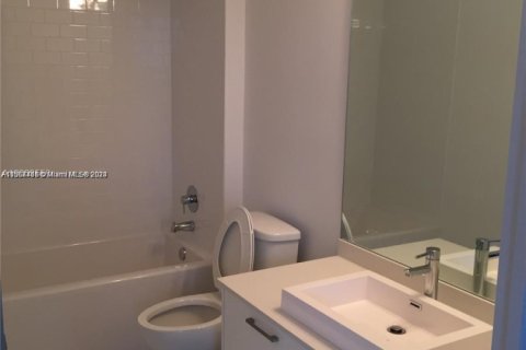 Condominio en venta en Miami, Florida, 1 dormitorio, 48.87 m2 № 1934356 - foto 9