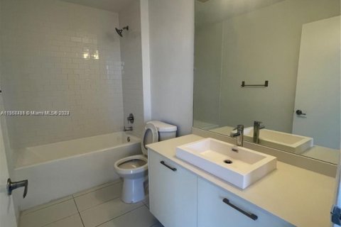 Condominio en venta en Miami, Florida, 1 dormitorio, 48.87 m2 № 1934356 - foto 10