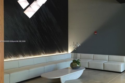 Condominio en venta en Miami, Florida, 1 dormitorio, 48.87 m2 № 1934356 - foto 16