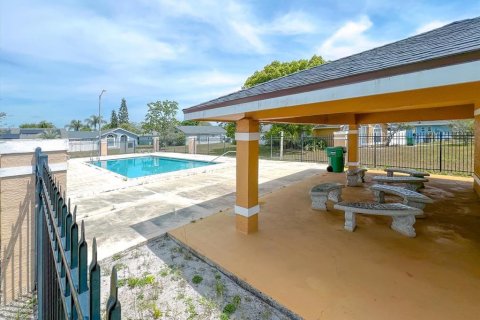 House in Winter Springs, Florida 2 bedrooms, 102.66 sq.m. № 1597757 - photo 23
