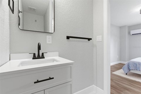 Apartamento en alquiler en Madeira Beach, Florida, 1 dormitorio, 55.74 m2 № 2093736 - foto 20