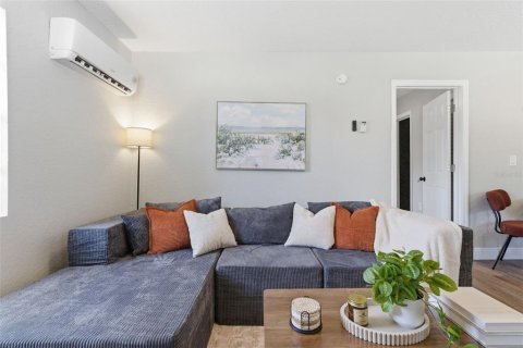 Apartamento en alquiler en Madeira Beach, Florida, 1 dormitorio, 55.74 m2 № 2093736 - foto 7