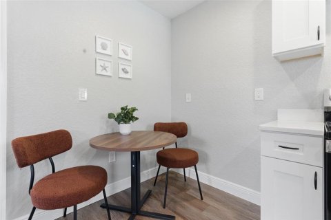 Apartamento en alquiler en Madeira Beach, Florida, 1 dormitorio, 55.74 m2 № 2093736 - foto 11