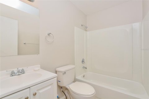 Casa en alquiler en Deltona, Florida, 3 dormitorios, 95.88 m2 № 1911486 - foto 13