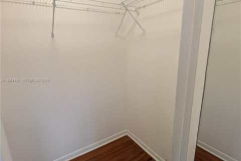 Villa ou maison à louer à Boca Raton, Floride: 2 chambres, 107.02 m2 № 2026786 - photo 27