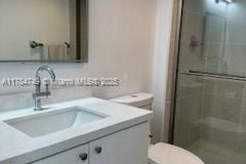 Condominio en venta en Aventura, Florida, 2 dormitorios, 121.98 m2 № 1943031 - foto 24