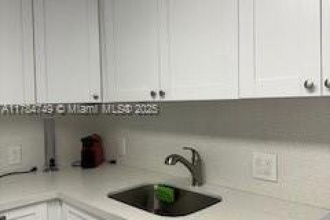 Condominio en venta en Aventura, Florida, 2 dormitorios, 121.98 m2 № 1943031 - foto 6