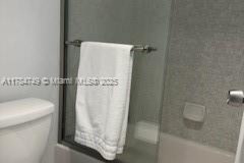 Condominio en venta en Aventura, Florida, 2 dormitorios, 121.98 m2 № 1943031 - foto 16