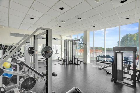 Condo in Miami Beach, Florida, 1 bedroom  № 1976428 - photo 20