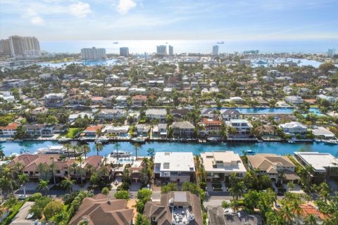 Купить виллу или дом в Форт-Лодердейл, Флорида 7 спален, 650.32м2, № 1772300 - фото 9