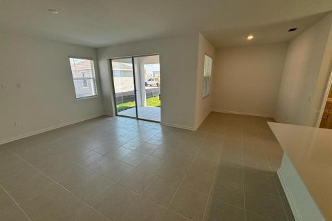 Casa en alquiler en Clermont, Florida, 6 dormitorios, 245.54 m2 № 1813810 - foto 4