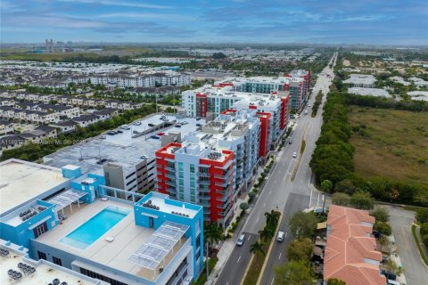 Condo in Doral, Florida, 1 bedroom  № 1949022 - photo 28