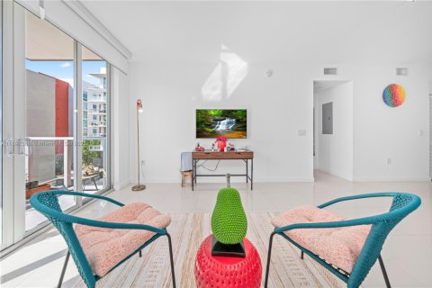 Condo in Doral, Florida, 1 bedroom  № 1949022 - photo 8
