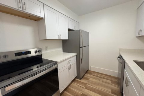 Condominio en alquiler en Tampa, Florida, 1 dormitorio, 70.61 m2 № 1903154 - foto 4