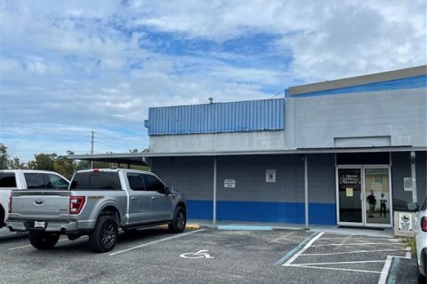 Propiedad comercial en alquiler en Mount Dora, Florida, 1390 m2 № 1875890 - foto 7