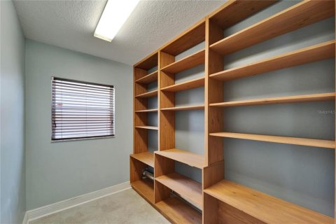 House in Brandon, Florida 3 bedrooms, 179.58 sq.m. № 1658918 - photo 28