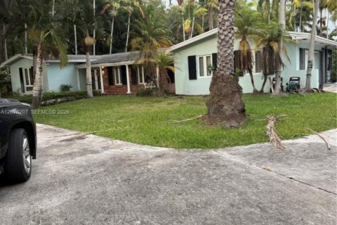 Villa ou maison à Pinecrest, Floride 3 chambres, 257.8 m2 № 2317936