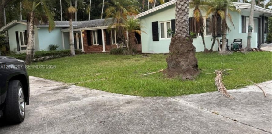 Villa ou maison à Pinecrest, Floride 3 chambres, 257.8 m2 № 2317936