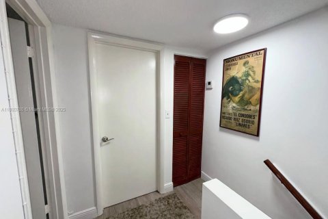 Condominio en venta en Miami, Florida, 2 dormitorios, 103.49 m2 № 1689168 - foto 15