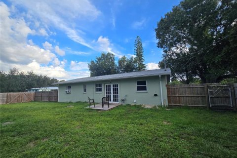 House in Punta Gorda, Florida 2 bedrooms, 75.81 sq.m. № 1900741 - photo 15