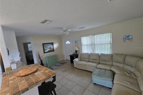 House in Punta Gorda, Florida 2 bedrooms, 75.81 sq.m. № 1900741 - photo 4